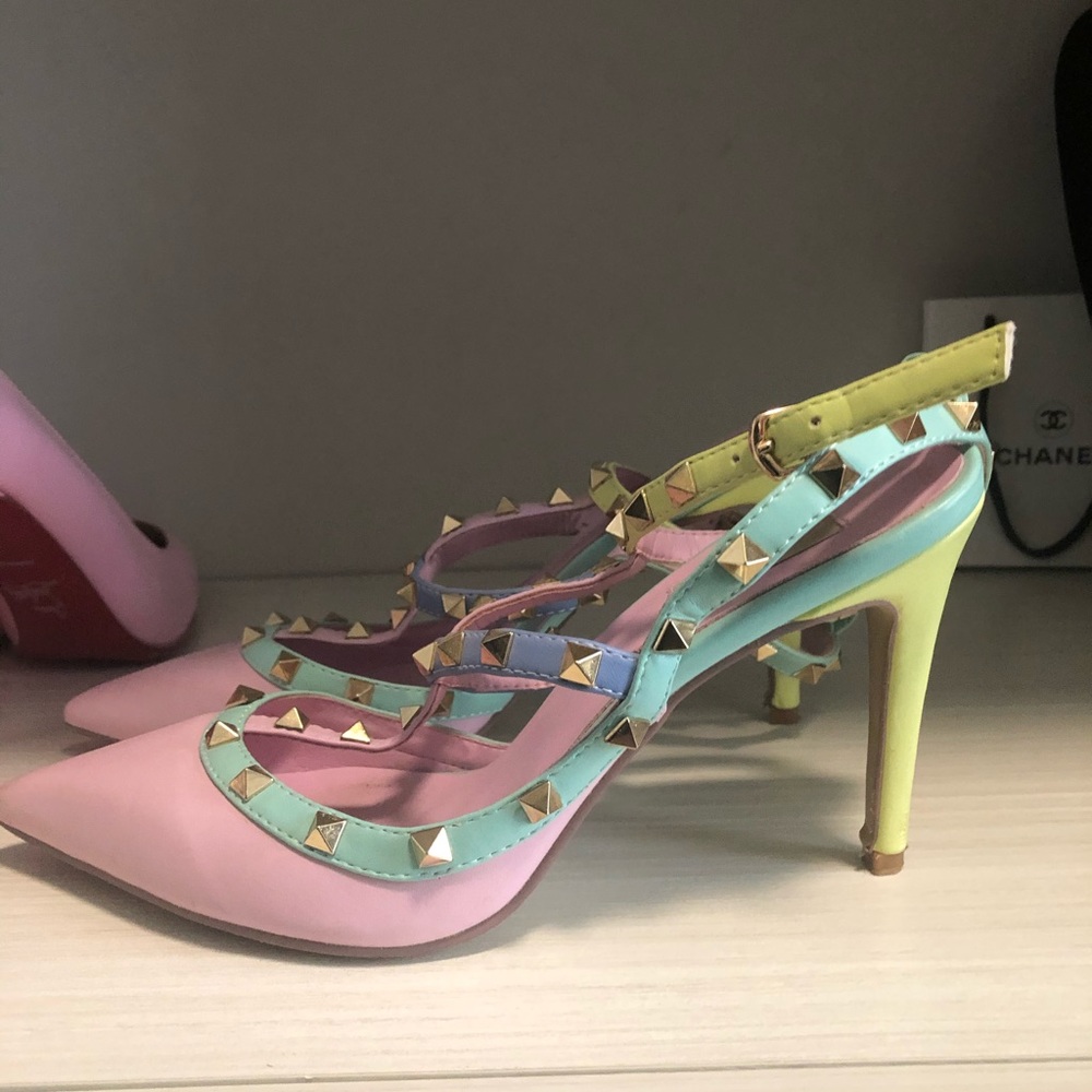 Valentino leather rockstud heels sandals shoes